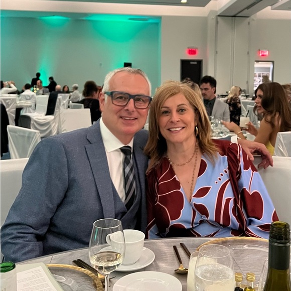 Meet your Posher, Elvie - Picture 2 of 2